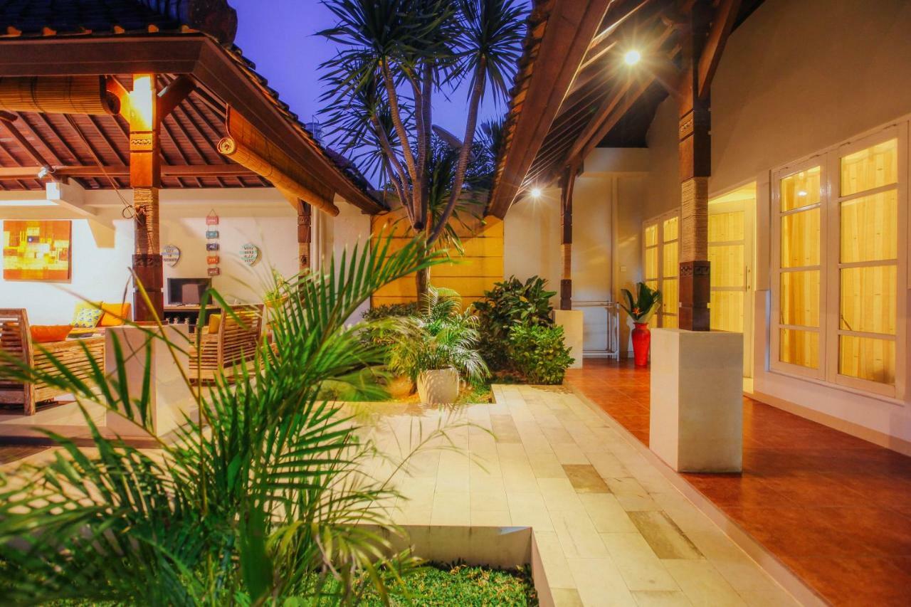 Villa Matahari Seminyak Exterior foto